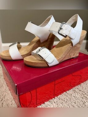 Aerosoles White Wedge Sandals with Buckles - Women